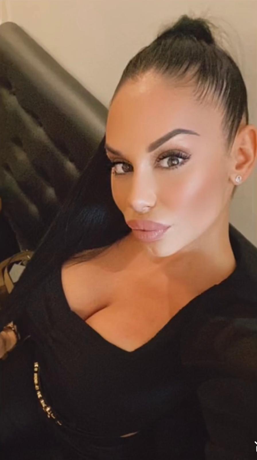 Mia - Erotische Tantra Massage