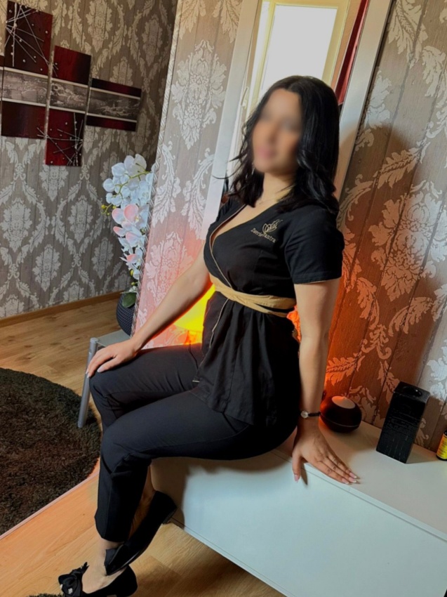 Noa - Erotische Tantra Massage