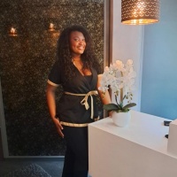 Sina - Erotische Tantra Massage