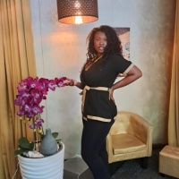 Sina - Erotische Tantra Massage