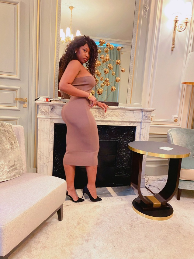 Sina - Erotische Tantra Massage